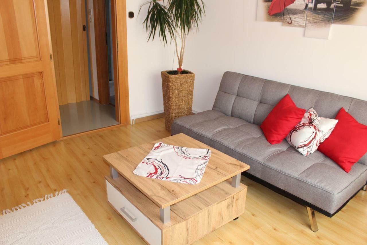 Appartement "Blumengassl" Moerbisch Am See Exterior photo