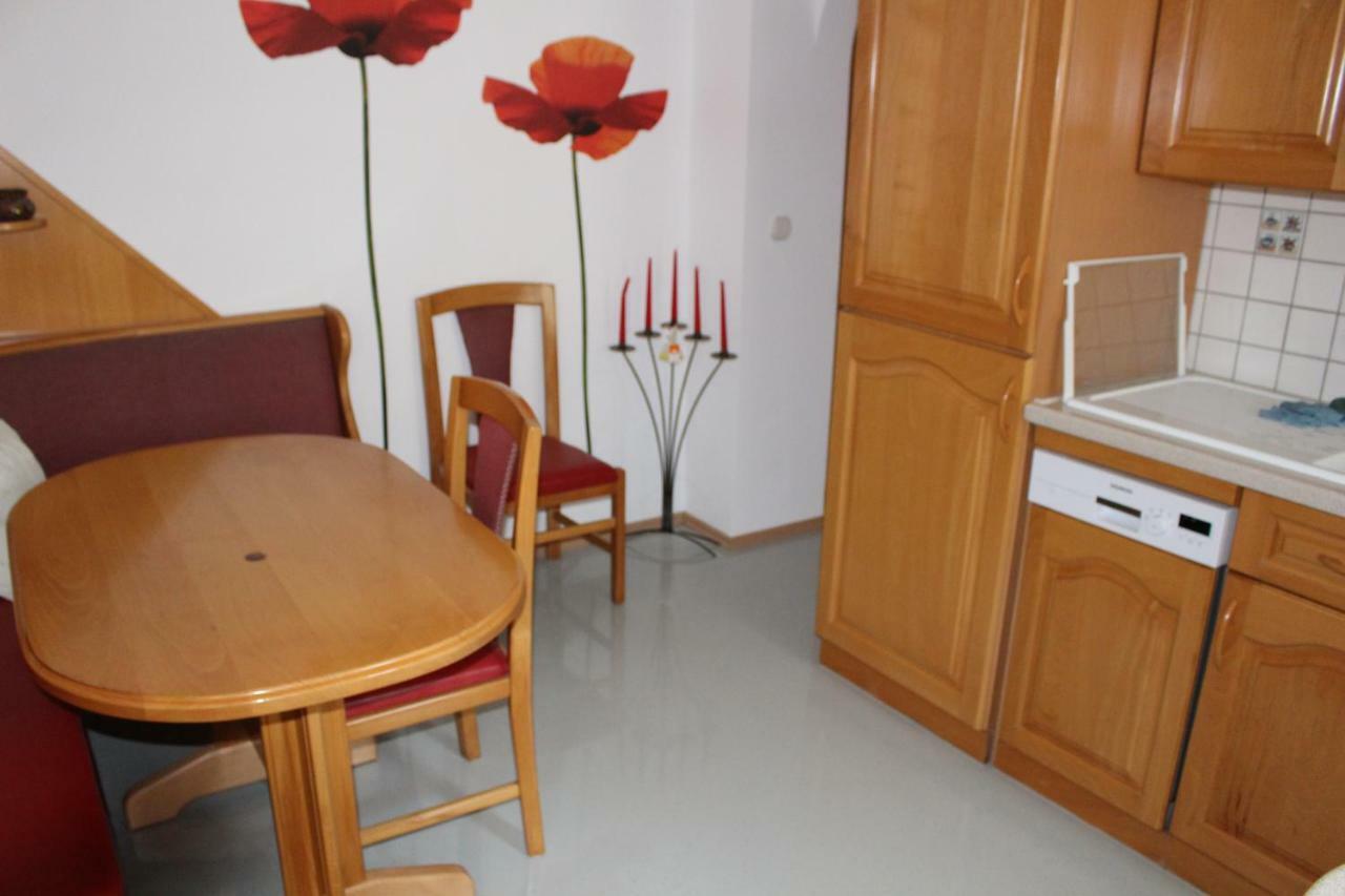 Appartement "Blumengassl" Moerbisch Am See Exterior photo