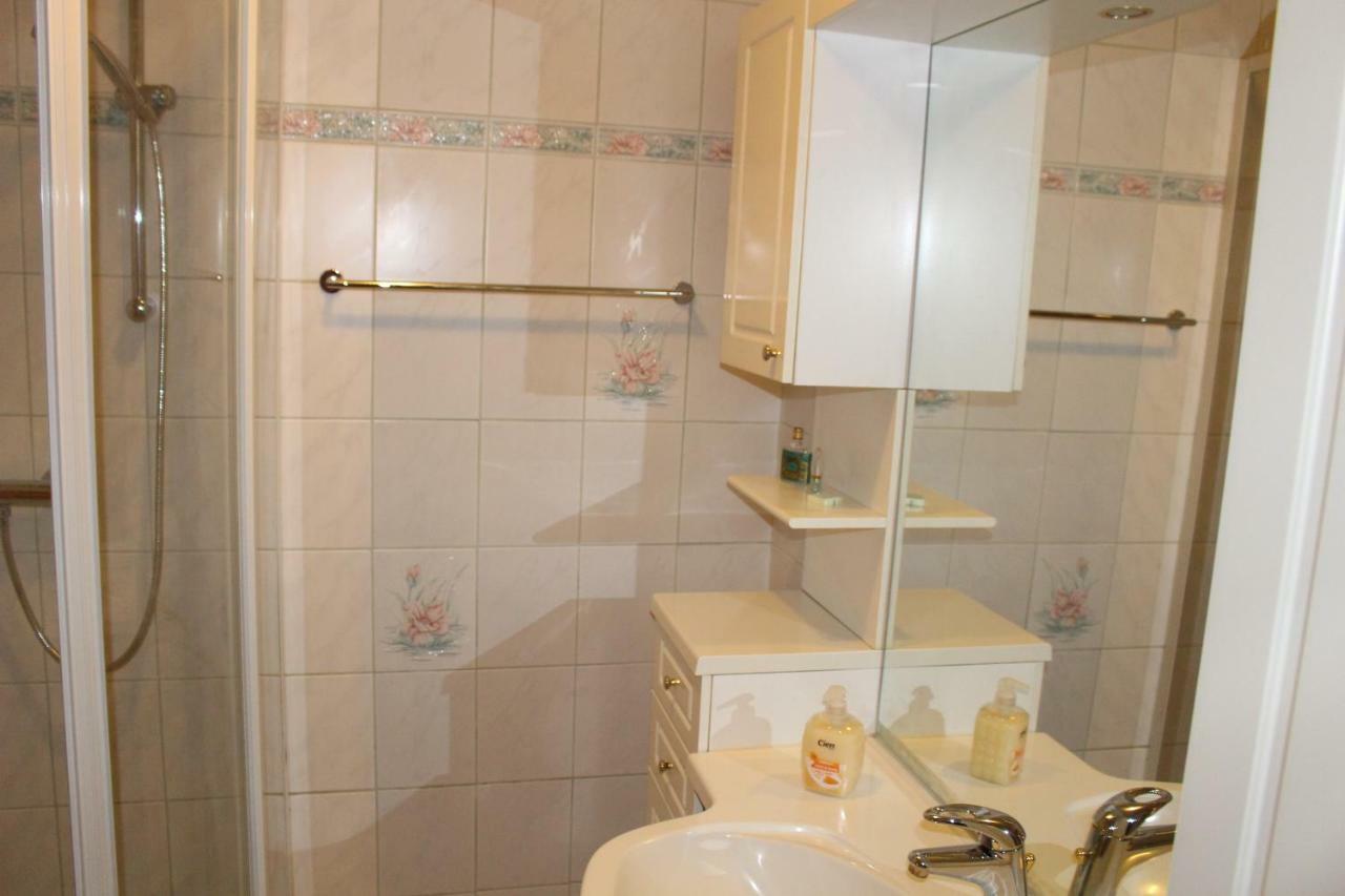 Appartement "Blumengassl" Moerbisch Am See Exterior photo